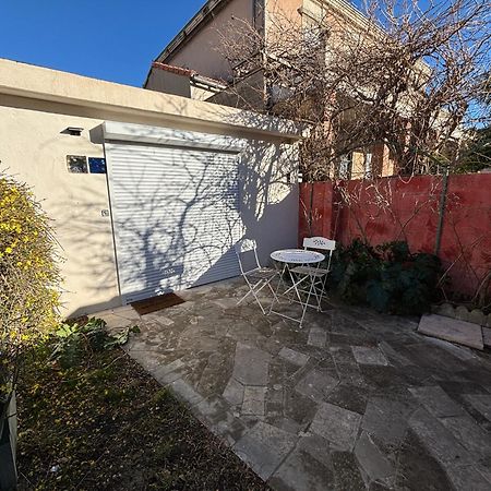 Studio Avec Clim Et Terrasse Proche Du Centre Ville D'Avignon Exterior photo